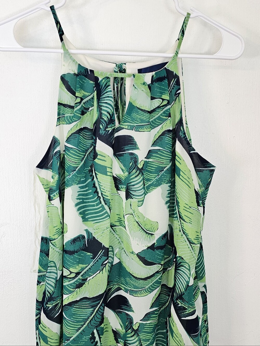 Sexy Leaf Print Tank Top - Picture 7 of 11